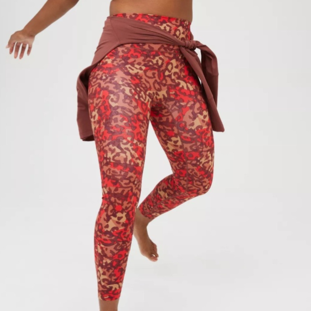 Offline By Aerie Women XS Animal Print Athleisure Goals Hi-Rise 7/8 Legging NWT